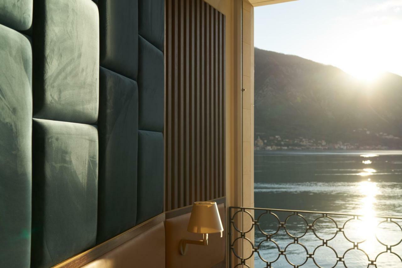 Corso Levante Luxury Suites Dobrota Kotor Exterior foto